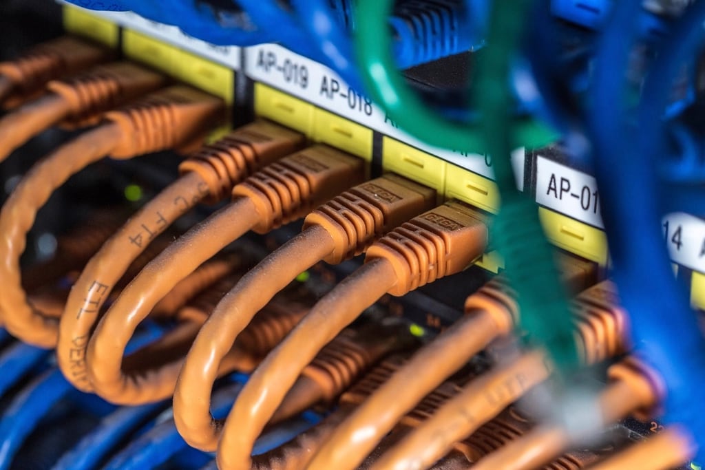 IoT software and connected systems for  services iot-software